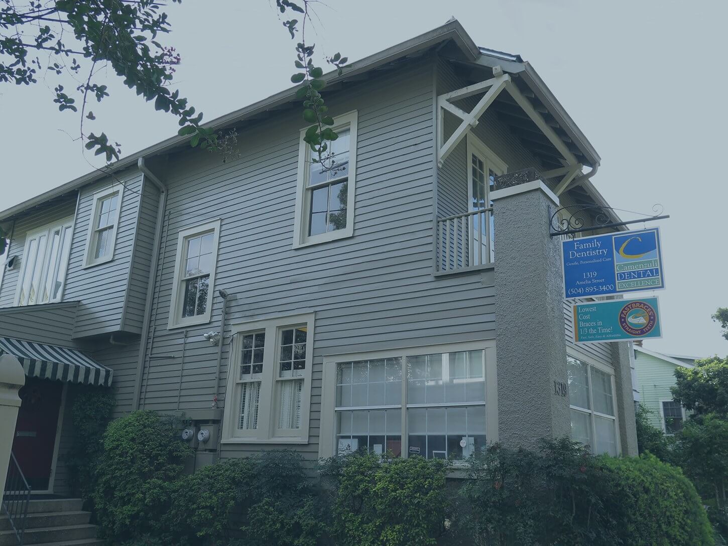 Outside view of dental office building in Uptown New Orleans